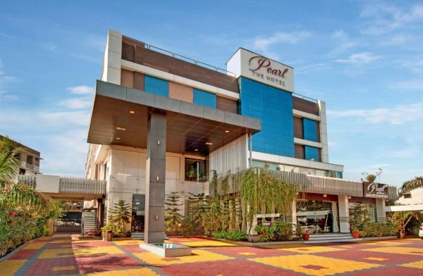 Pearl Hotel & Banquets, Rezervovat  Hotely v Gujarat s parkováním, Parkování