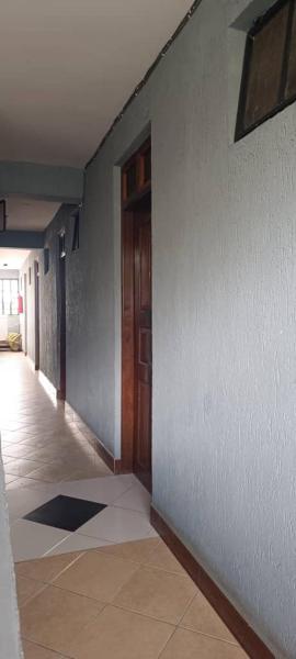 Johnnies Lodge, Rezervovat  Arusha Tanzánie