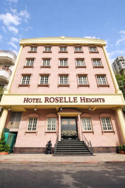 Hotel Roselle Heights, Rezervovat  Hotely v Rajasthan s parkováním, Parkování