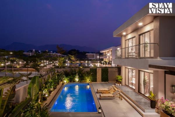 StayVista at Amelia Villa with Pool, Bonfire, Rezervovat  Dhamni 