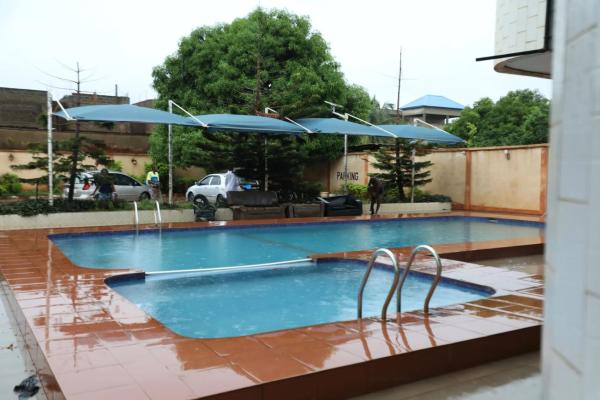 Hôtel La Majesté, Rezervovat Hotel Bohicon Benin