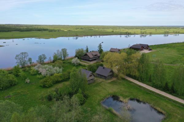 SALA Riverside Guest Houses in Latvia, Rezervovat  Hotely v Zemgale s parkováním, Parkování