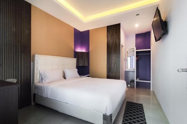 SANS Vibes Violeta Inn Jambi, Rezervovat  Jambi Jambi