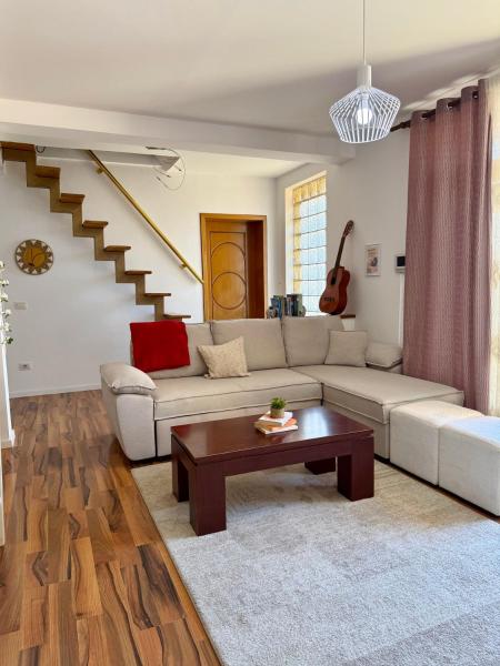Valentino Villa, Rezervovat  Skadar hotely s parkováním, Parkování