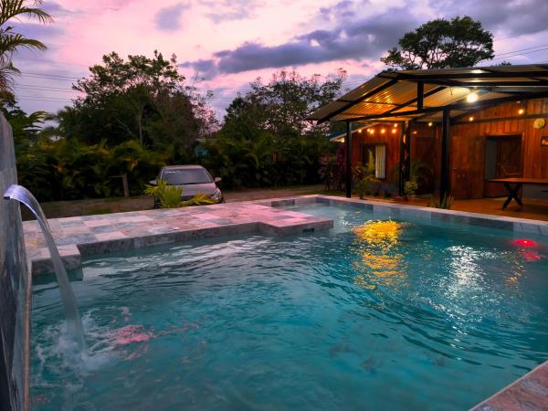 Villa Libu, Private Pond & Pool, 20min Fortuna, Rezervovat  Angeles hotely s bazénem, Bazén