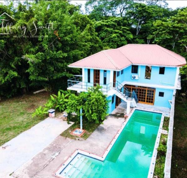 Crown Jewel Eco Villa, Rezervovat  San Ignacio & Santa Elena Cayo