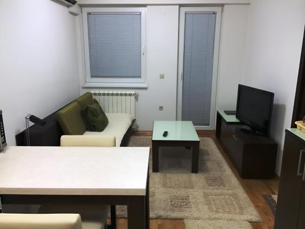 Fortuna Fortis Apartments, Rezervovat Apartmán Hotely v Skopje s parkováním, Parkování