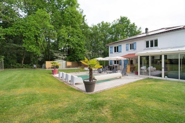 Villa Berthelots en Charente, Rezervovat  Hotely v Charente s bazénem, Bazén