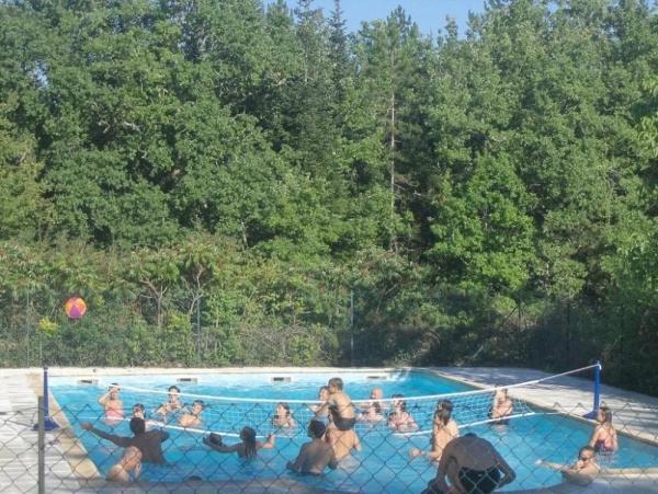 Camping 3 étoiles avec piscine - aux portes de la Dordogne, Rezervovat  Chauffour-sur-Vell 