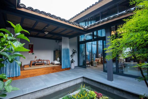 Blue House X Space 丨 Intangible Cultural Heritage Blue Dyeing 丨 Coffee Hostel, Rezervovat  Huangshan 