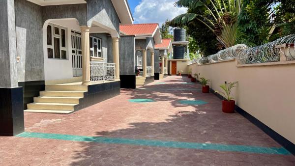 Dolphin AIR B&B, Rezervovat  Hotely v Arusha s parkováním, Parkování