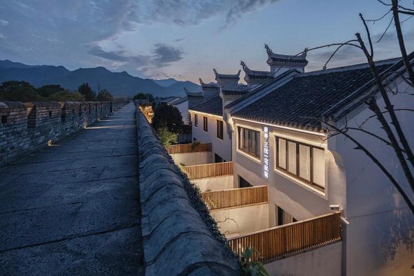Sanfuyizhai Homestay, Rezervovat  Hotely v Taizhou s parkováním, Parkování
