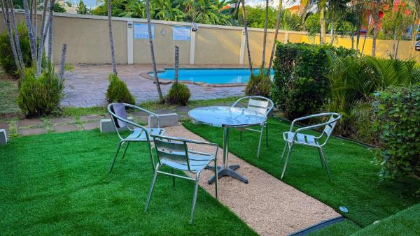 The Aviators Villa, Rezervovat  Flic-en-Flac Mauritius West Coast