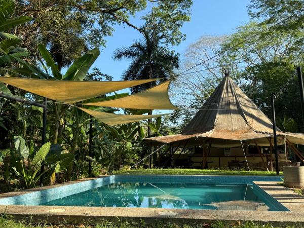 KRITAJNA SAFARi LODGE, Rezervovat  Puntarenas hotely s bazénem, Bazén