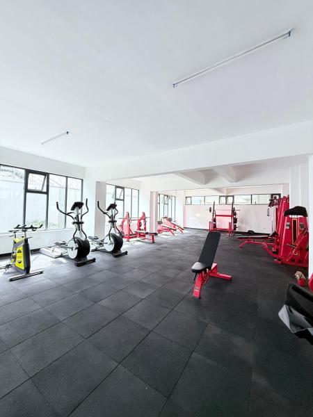 modern retreat residencies with amazing breathtaking city views, swimming pool ,gym ,private ample parking space which offers a luxurious living and comfort, Rezervovat  Nairobi Nairobi