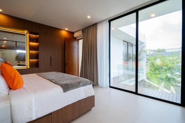 3BR Moonlight - Brand New Villa in Kerobokan, Rezervovat  Badung hotely s bazénem, Bazén