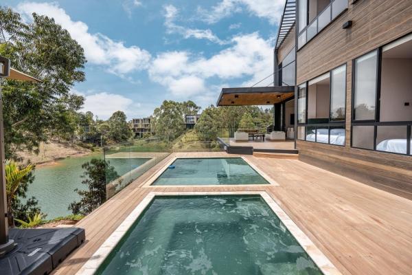 Luxury Villa in Guatapé | Pool and lake, Rezervovat  Medellín Antioquia