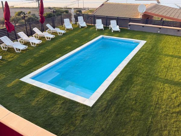Villa Nicolai Private Pool 20Guests, Rezervovat  Hotely v Licata s bazénem, Bazén