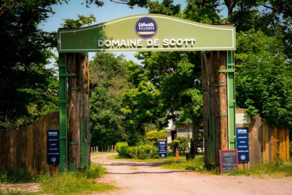 Ushuaïa Villages-Domaine de Scott, Rezervovat  Morvan hotely s bazénem, Bazén