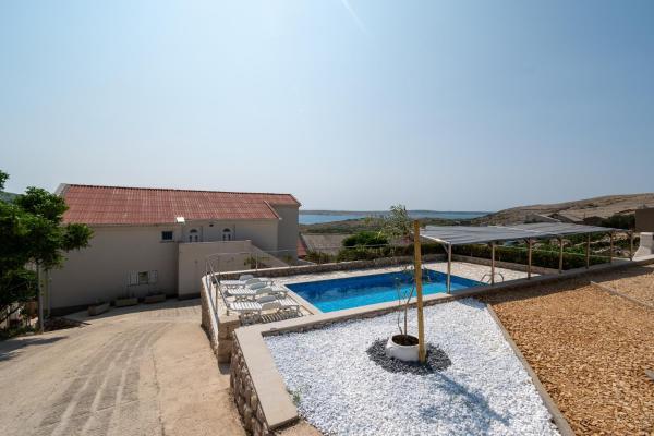 Studio Zubovici 9365b, Rezervovat Apartmán Pag hotely s bazénem, Bazén