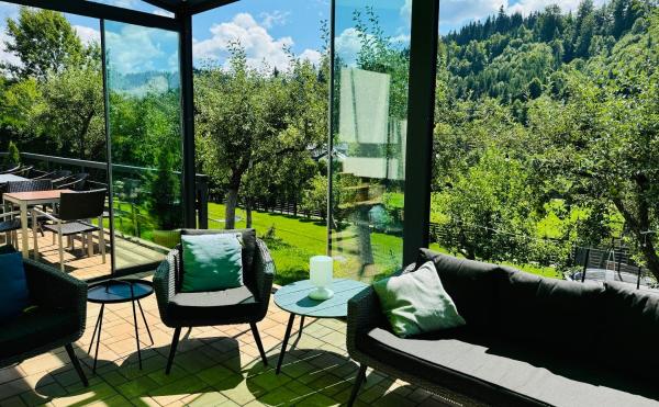 Cazare Colibita - Casa Lipan cu jacuzzi, foișor și loc de joacă, Rezervovat Penzión  