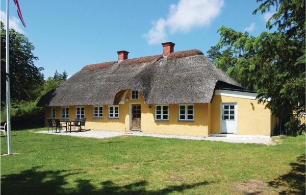 Three-Bedroom Holiday Home In Blavand, Rezervovat Rekreační dům Levné hotely v Ho
