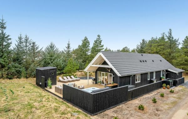 Three-Bedroom Holiday Home In Blavand, Rezervovat Rekreační dům Ho SPA hotely, SPA